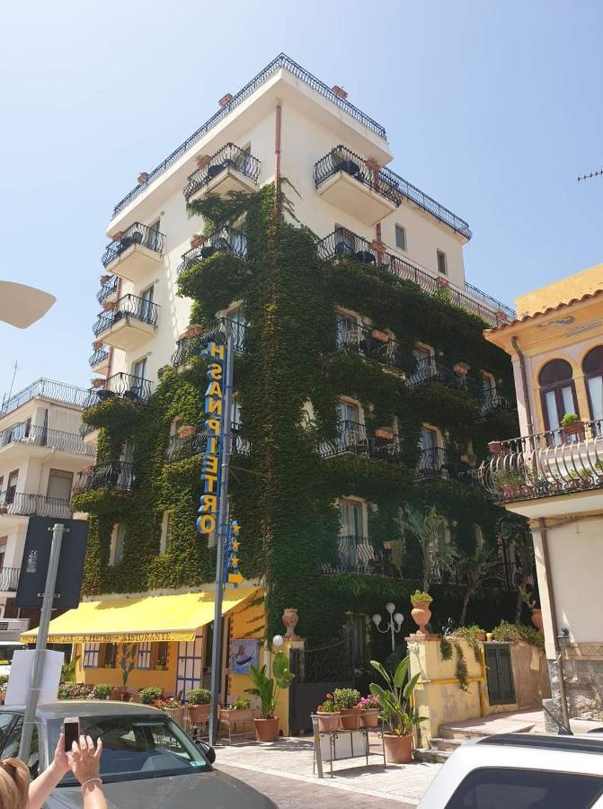 Hotel San Pietro Letojanni Esterno foto