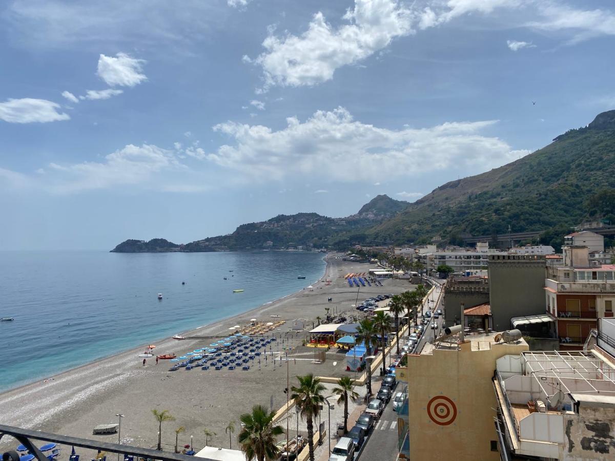 Hotel San Pietro Letojanni Esterno foto