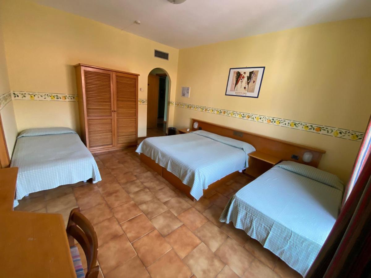 Hotel San Pietro Letojanni Esterno foto